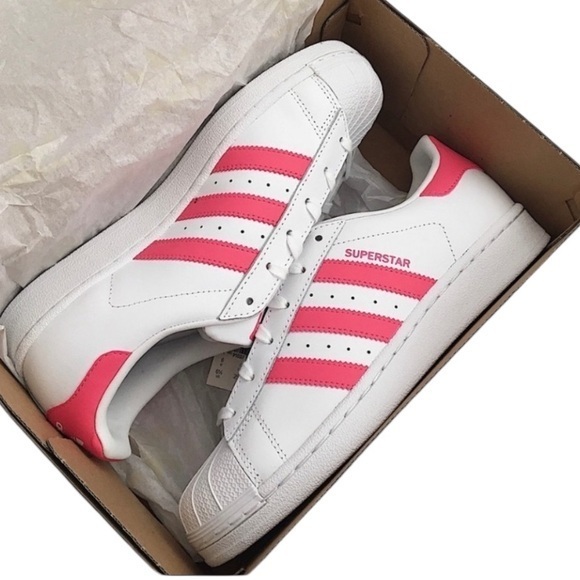 Adidas Brand new 100% authentic - Picture 1 of 5